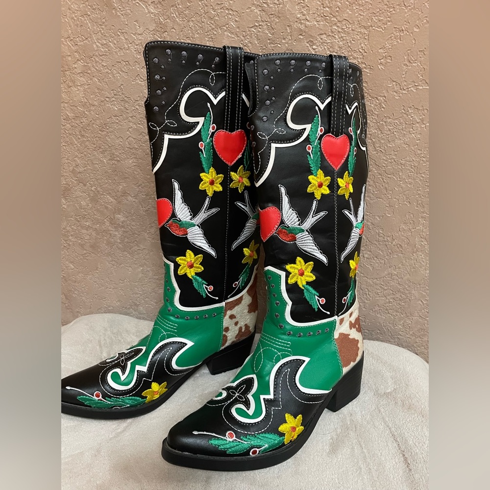Custom Embroidered Women Western Cowboy Boots